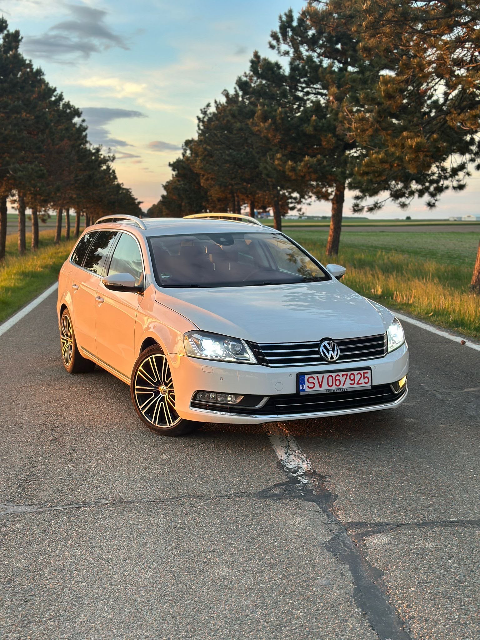 Volkswagen Passat - închiriere auto Suceava, România